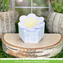 Cargar imagen en el visor de la galería, flower treat box- Lawn fawn