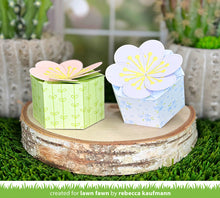Cargar imagen en el visor de la galería, flower treat box- Lawn fawn