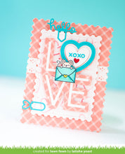 Cargar imagen en el visor de la galería, Outline hearts stencil - Lawn Fawn