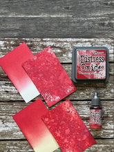 Cargar imagen en el visor de la galería, Distress Oxide Lumberjack Plaid - Tim Holtz Distress® NEW!