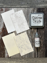 Cargar imagen en el visor de la galería, Distress Oxide Lost Shadow - Tim Holtz Distress® NEW!