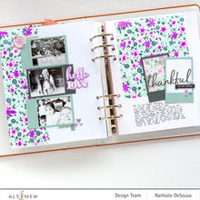 Cargar imagen en el visor de la galería, Flowers & Petals Layering Stencil Set 4 in 1  - Altenew