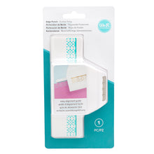 Cargar imagen en el visor de la galería, Scallop Daisy perforador borde - WE R MEMORY KEEPERS