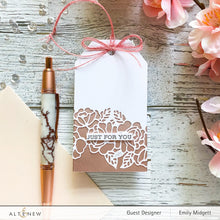 Cargar imagen en el visor de la galería, Floral In 'N' Out Border Die- Altenew