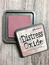 Cargar imagen en el visor de la galería, Distress Oxide Victorian Velvet - TIM HOLTZ