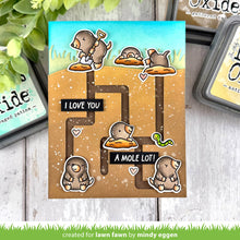 Cargar imagen en el visor de la galería, A mole lot of love - Lawn Fawn
