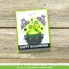 Cargar imagen en el visor de la galería, Spiderweb background stencils -  Lawn fawn
