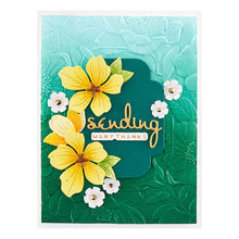Cargar imagen en el visor de la galería, Four Petal Floral 3D Embossing -Spellbinders
