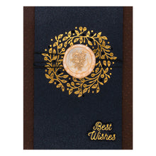 Cargar imagen en el visor de la galería, Sealed Berry Wreath Glimmer Hot Foil -Spellbinders
