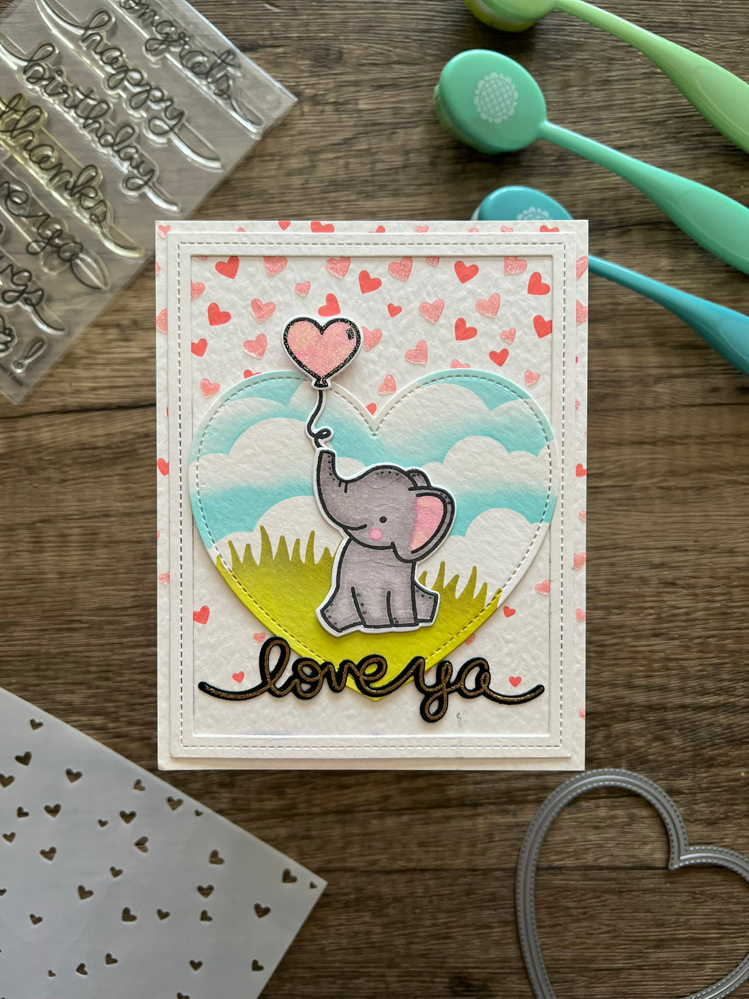 Elephant love   -  Alex