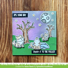 Cargar imagen en el visor de la galería, Wild wolves - Lawn fawn
