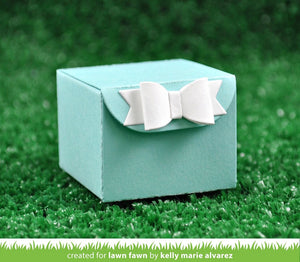 Tiny gift box- Lawn Fawn