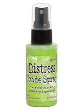Cargar imagen en el visor de la galería, Distress® Oxide® Sprays Twisted Citron - Tim Holtz
